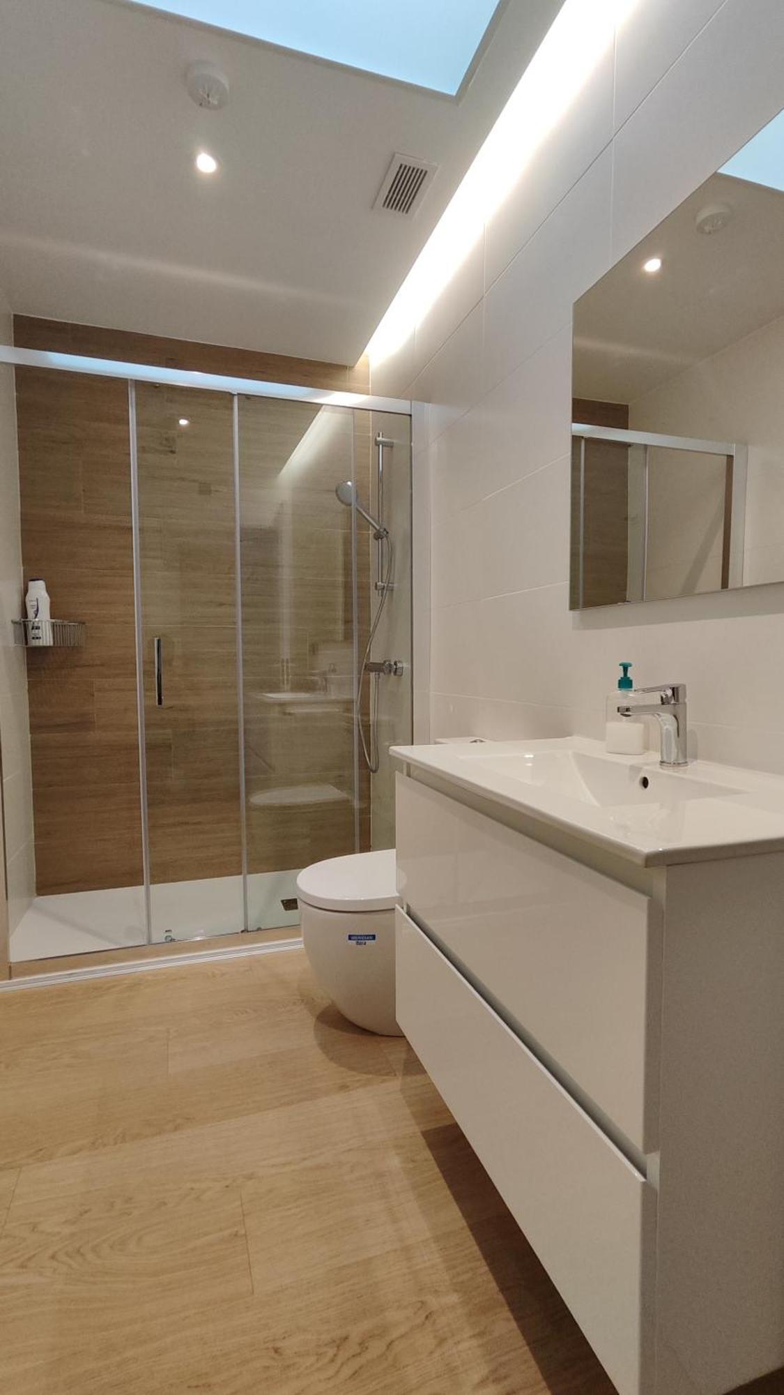 Apartamentos Pillotegi Parking Gratuito San Sebastián Szoba fotó