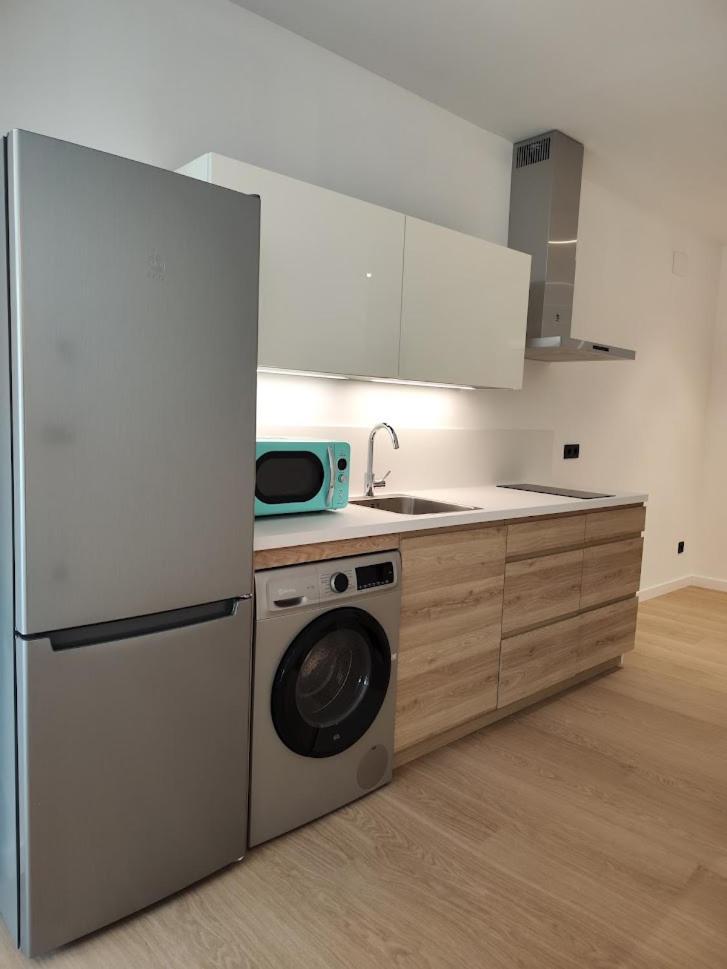 Apartamentos Pillotegi Parking Gratuito San Sebastián Szoba fotó